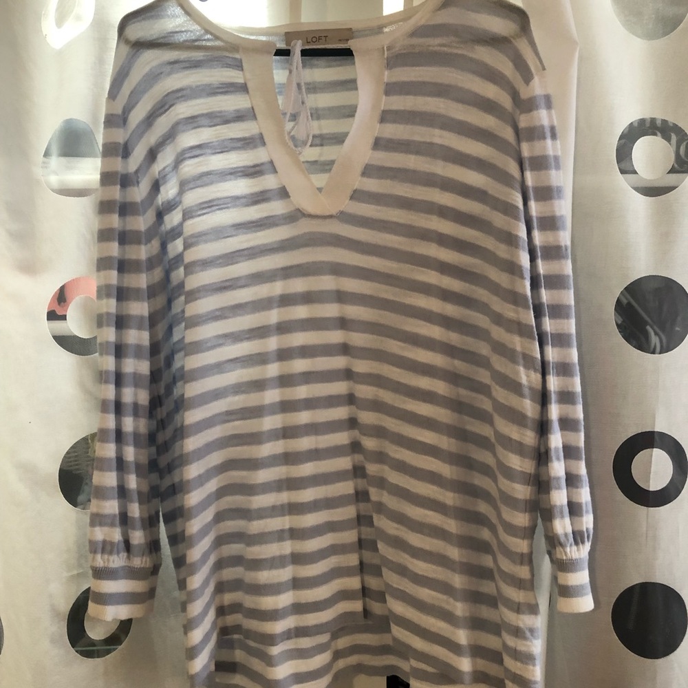 LOFT petite long sleeve sweater shirt